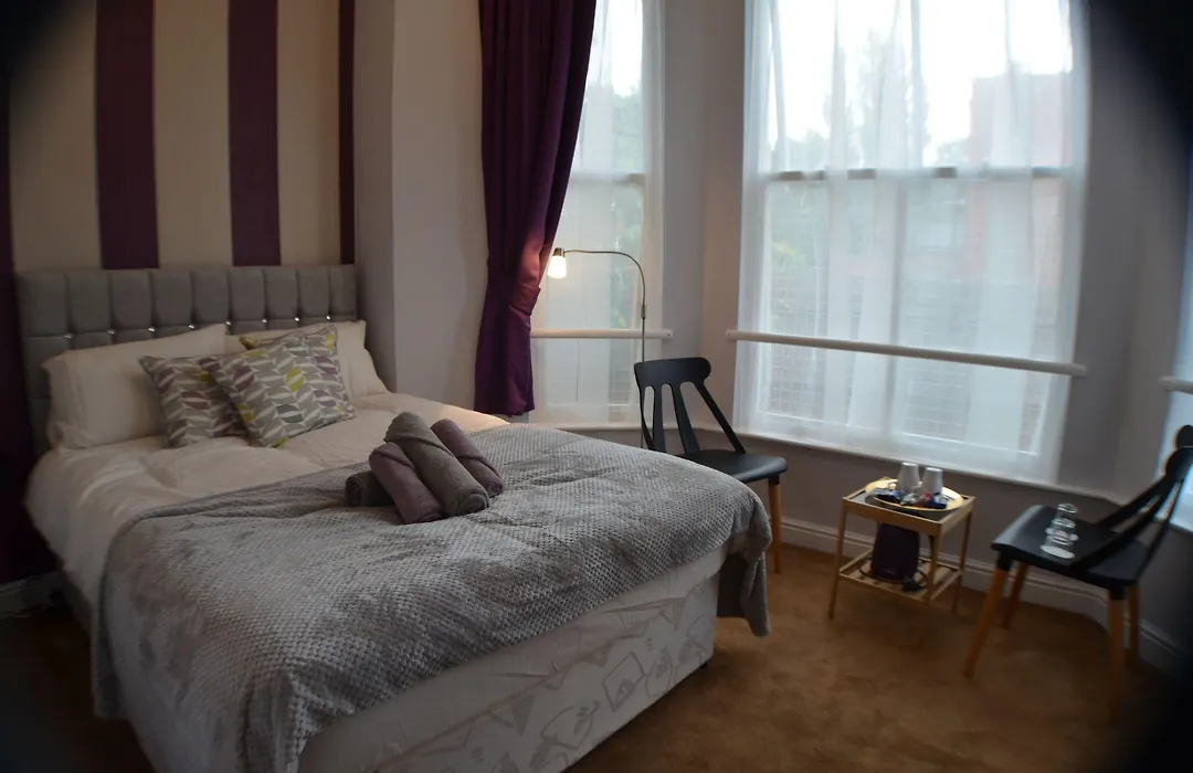 Queens Guesthouse Manchester-1