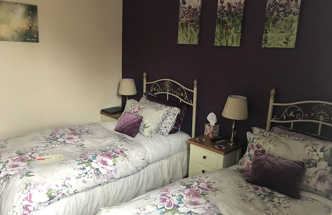 Dunclutha Guest House-1