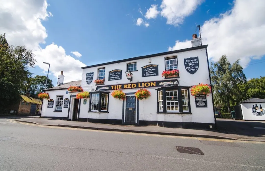 The Red Lion-1