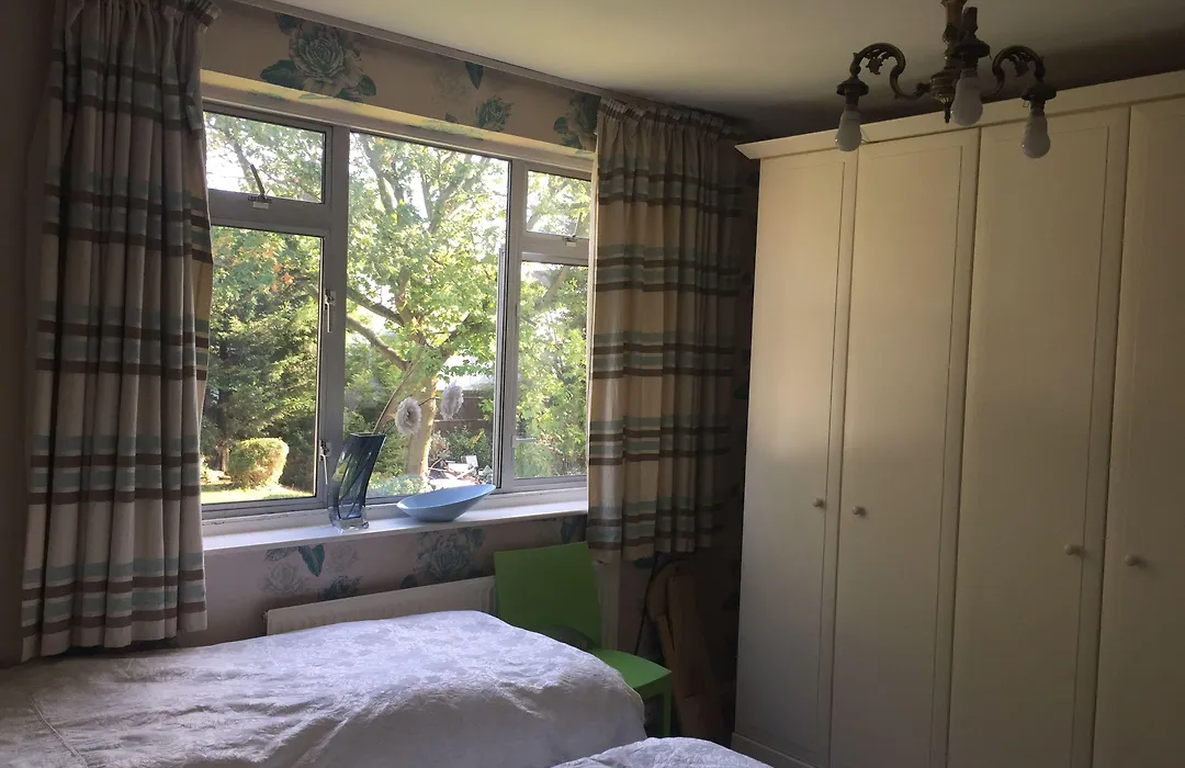 Edgware B&B-1