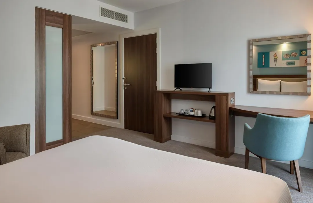 Hampton By Hilton Bournemouth-1