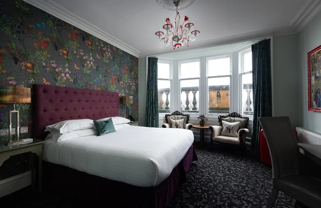 24 Royal Terrace-1
