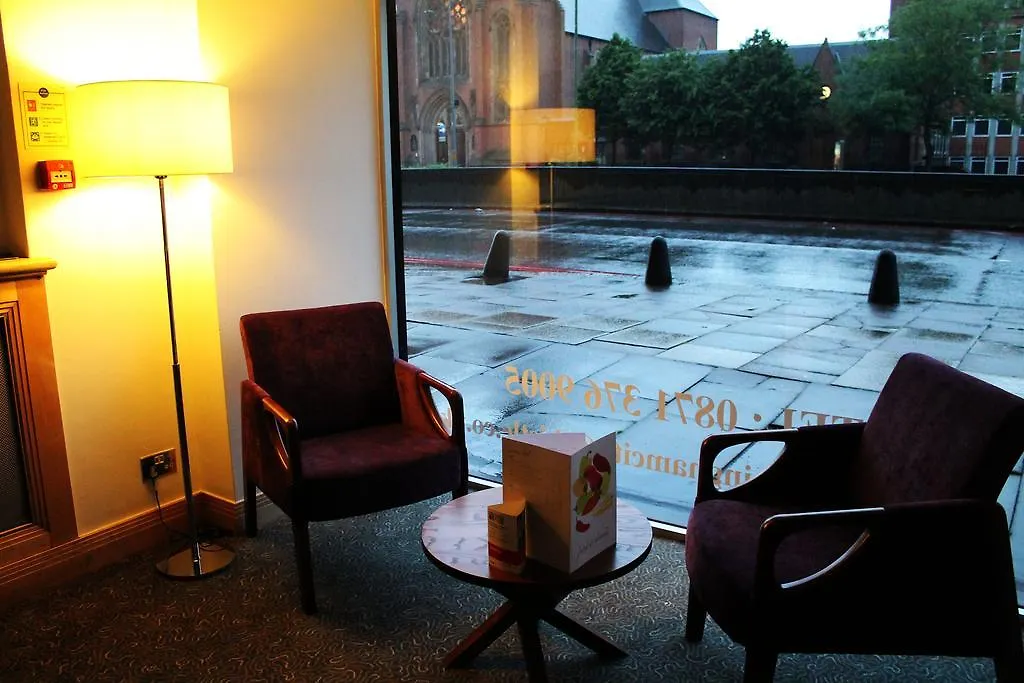 The Royal Angus Hotel-1