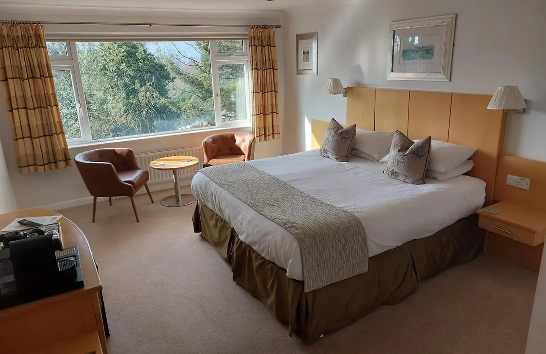 Lingwood Lodge-1