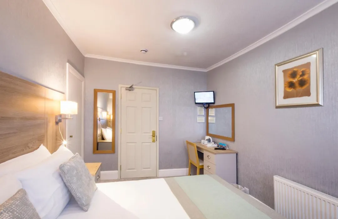 Lindum Lodge-1