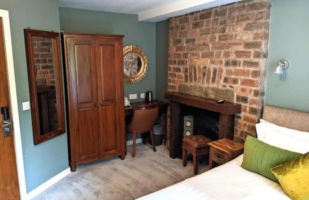 Friars Wynd Guest Rooms-1
