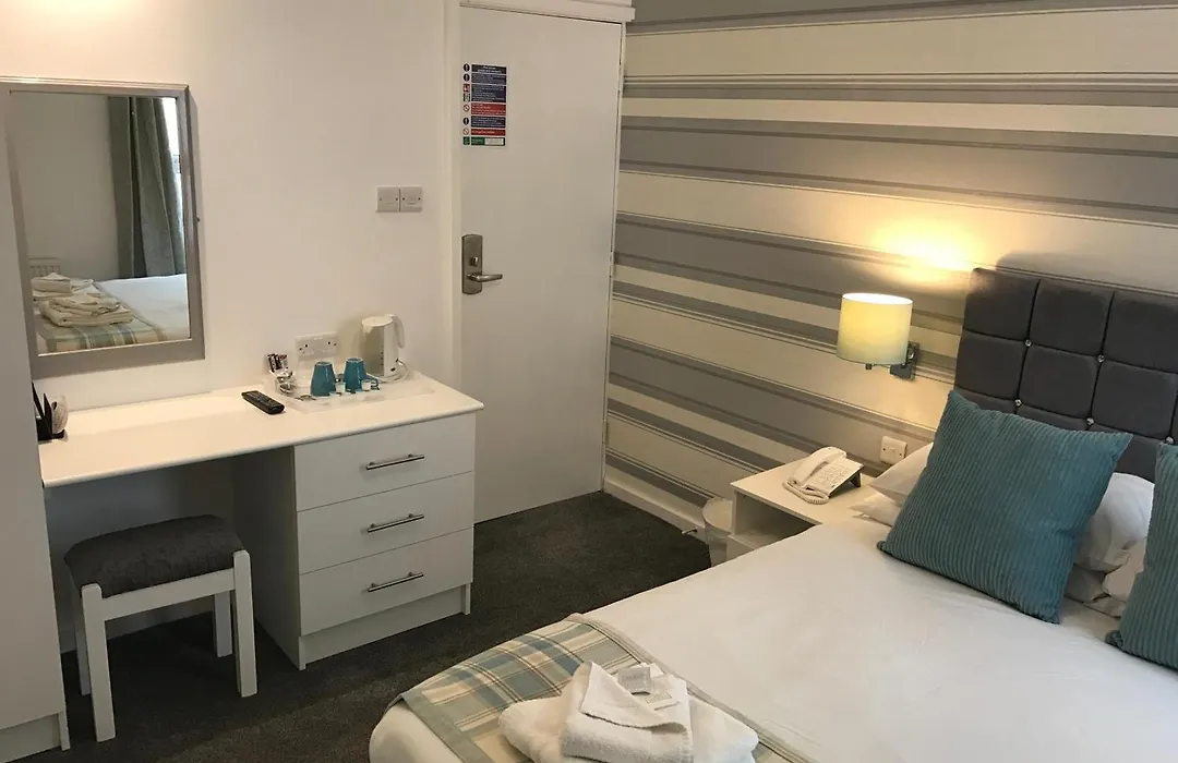 Tiffany'S Hotel-1