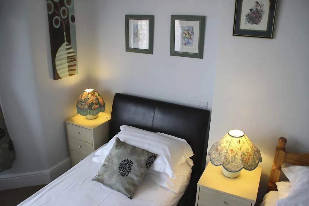 Filton Guest House-1