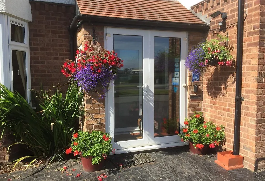 Charnwood Guest House-1