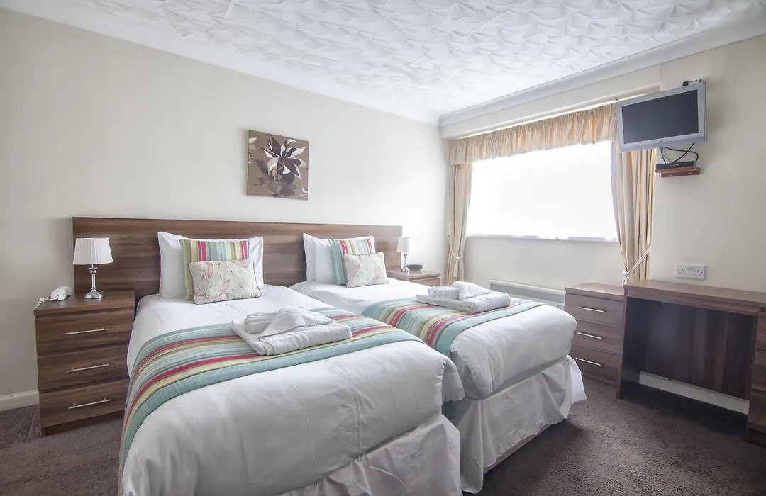 Melville Hall Hotel And Utopia Spa-1