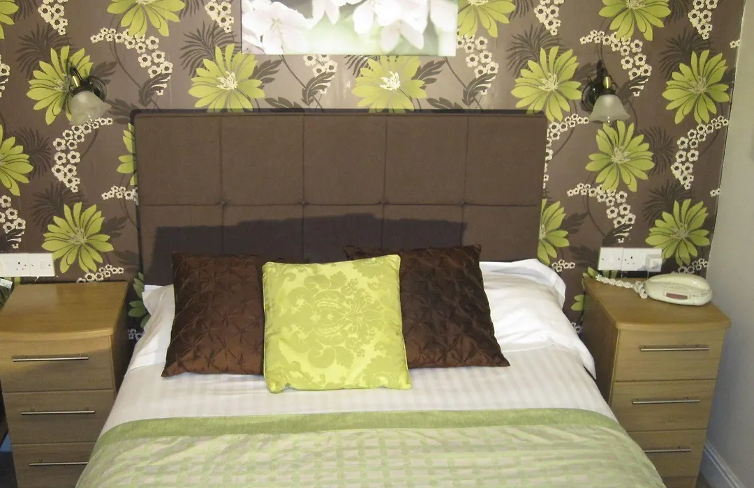Glenburn Guest House-1