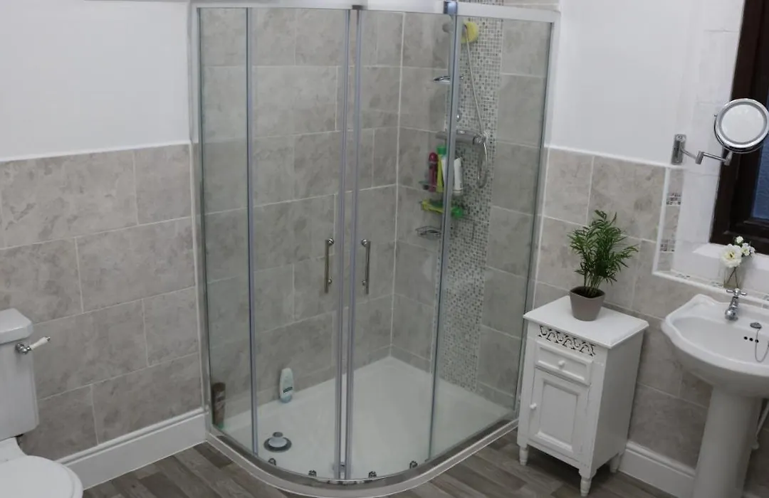 Victoria House-1