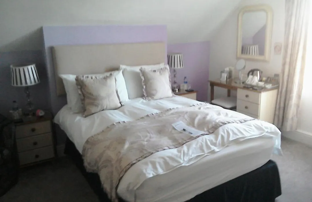South Lodge Guest House-1