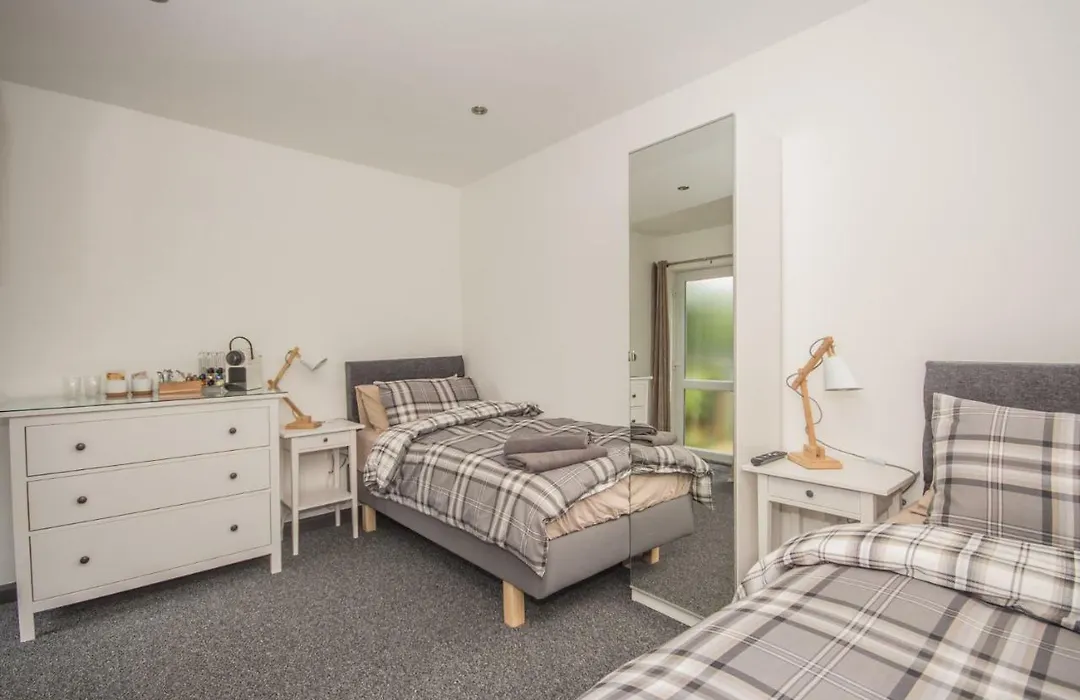 Featherbed Cottage-1
