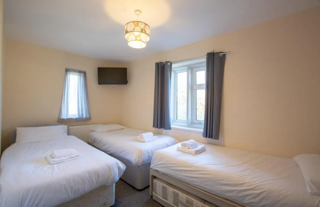 The Beacon & Railway Hotel-1
