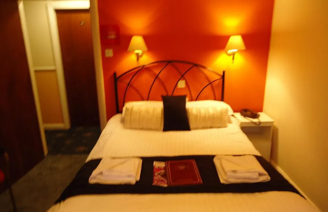 Risboro Hotel-1