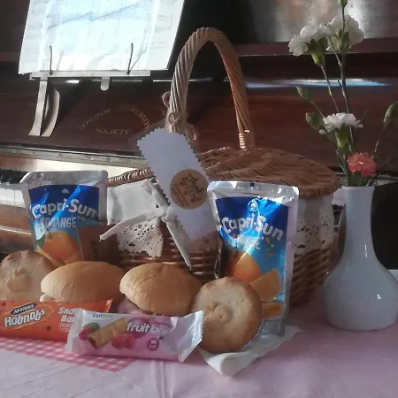 Schofield Guest House-3
