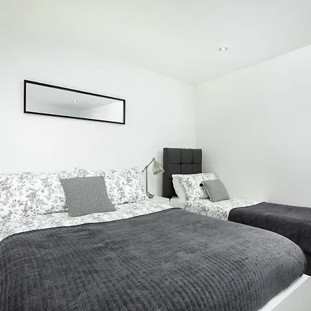 Reading Kings Road Lodge By Creatick Apartments-2