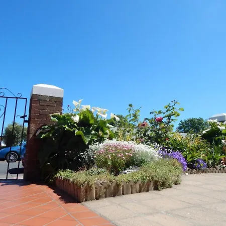 The Garfield Guest House-3