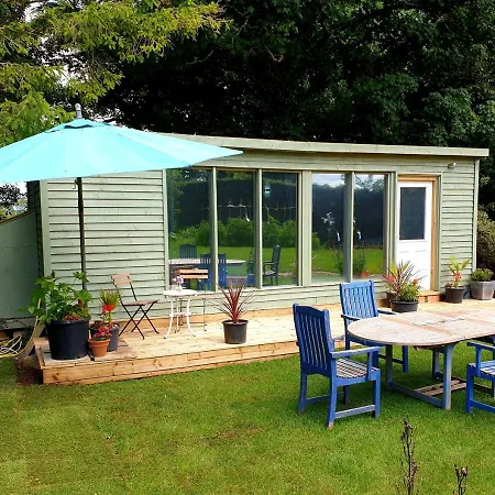 The Cozy Shed-2