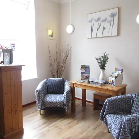 Silverstone House-3