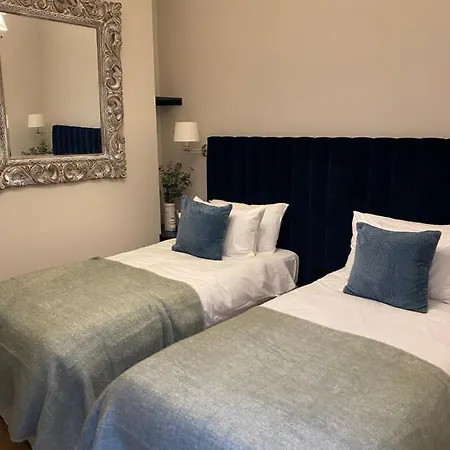 Ch1 Boutique Stays-Roman Bath Suite-2