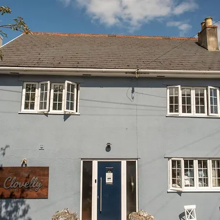 Clovelly Guest House-3
