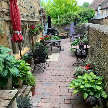 Badgers Hall-2