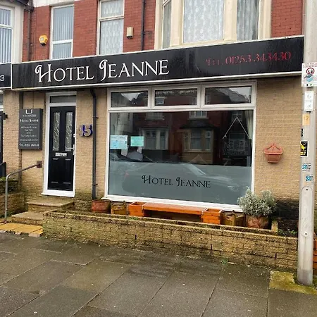 Hotel Jeanne-3