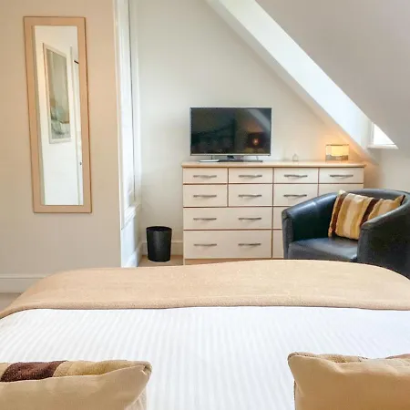 The Quay - Old Town Poole B&B - Great Location - Secure Free Parking-3