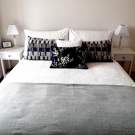 T H R E E B&B-2