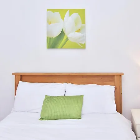 Townhouse @ Hanley Road Stoke-3