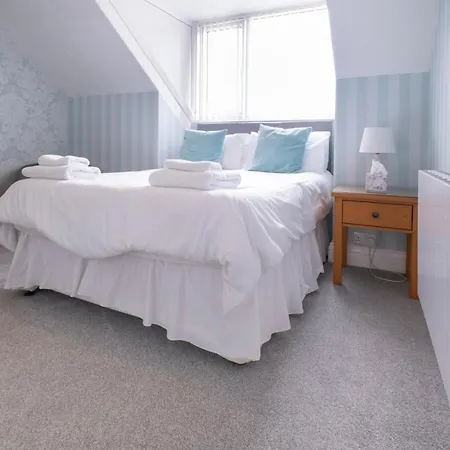 Cromer Guest House-3