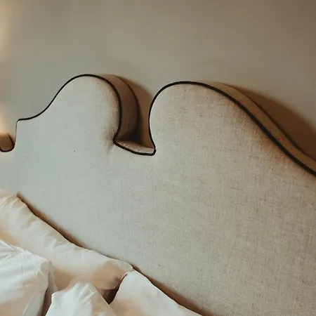 Ch1 Boutique Stays - Queen Suite-2