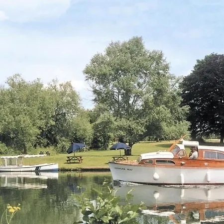 Dinckley Court Boutique Riverside Rooms-2