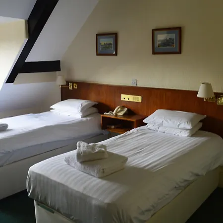 Bryn Howel Hotel-2