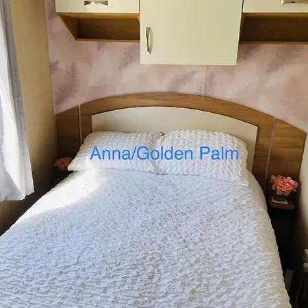 Golden Palm, 8 Berth Caravan-3