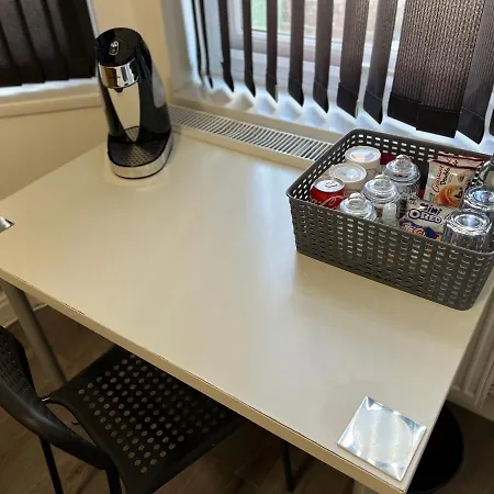 Deluxe En-Suite Room In Cv1-3