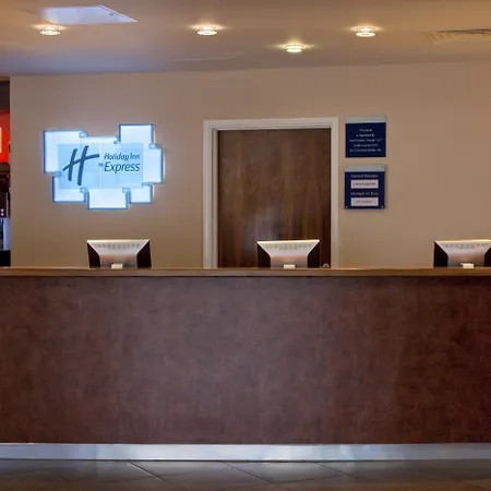Holiday Inn Express Slough-3
