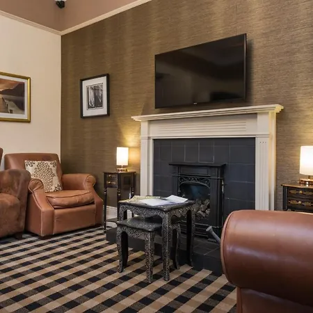 The Howbeck & The Retreat 5Min To Lake, Restaurants & To The Free Hydro Wellness Club-3