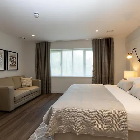 The Kingswood-2