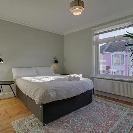 Milton Park - Serviced Accommodation By Verano House-3