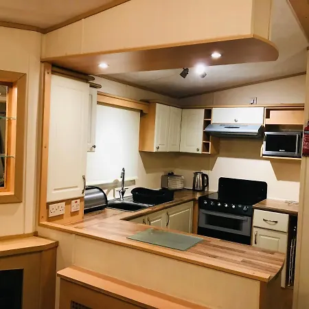 Haven Home 3 Beds 8 Sleeps-3