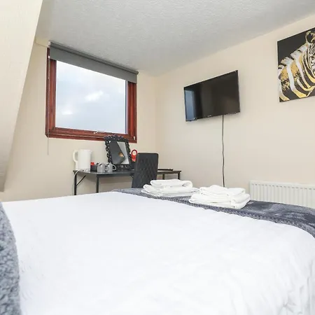 Modern Guest House - Central Inverness - Complimentary Snacks - Free Parking-2