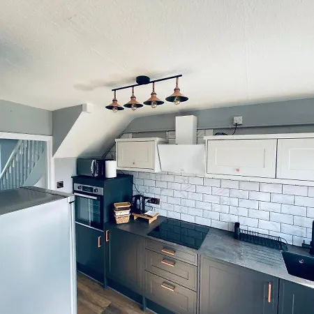 Cozy Room Shared House-3