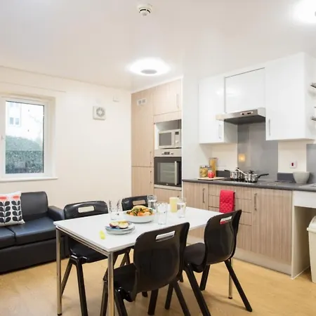 Bright Ensuite Rooms, Plymouth - Sk-2