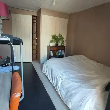 Double Bedroom In Converted Garage-No Shower,Bath Facility-2