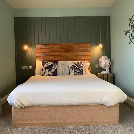 The Goldon Lion Hotel-3