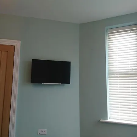 Tippys Guesthouse-2