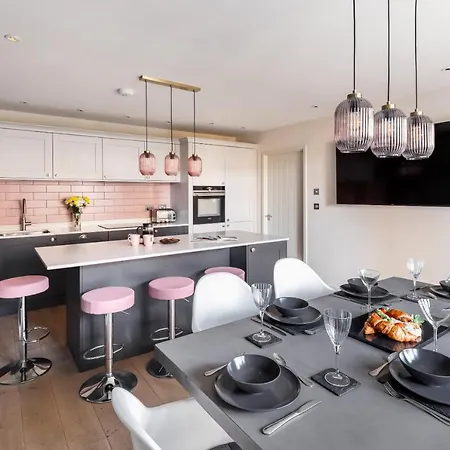 Walcot Townhouse-3